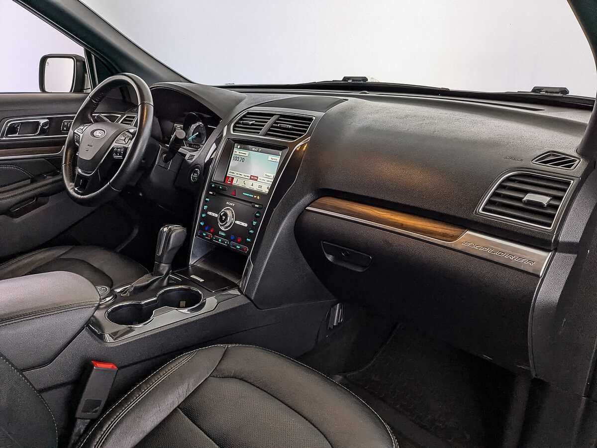 Купить Ford Explorer, 2019, 141 546 км, фото №13