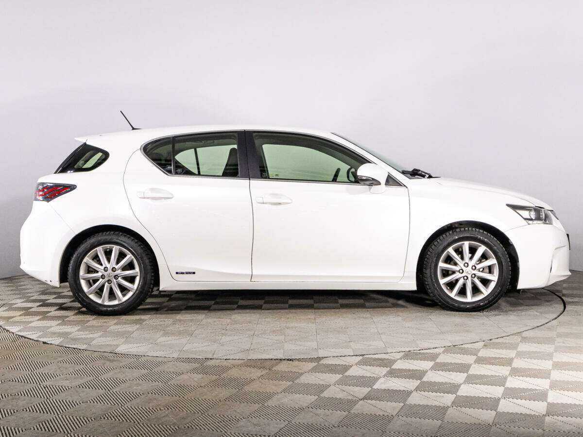 Купить Lexus CT 200h, 2012, 121 332 км, фото №4
