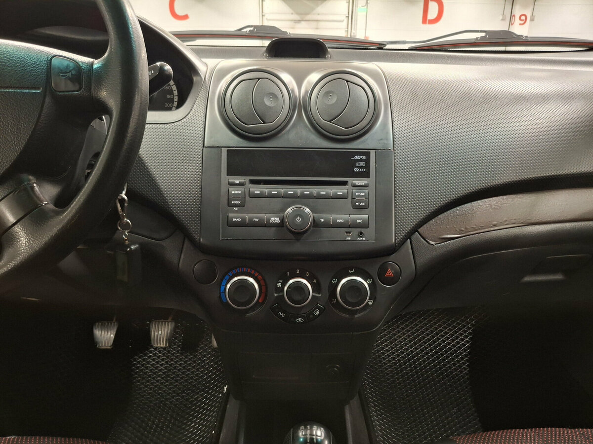 Купить Chevrolet Aveo I Рестайлинг, 2011, 160 975 км, фото №15