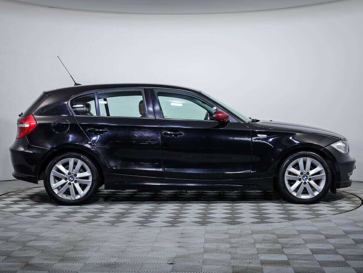 Купить BMW 1 серии 118i, 2008, 270 983 км, фото №3