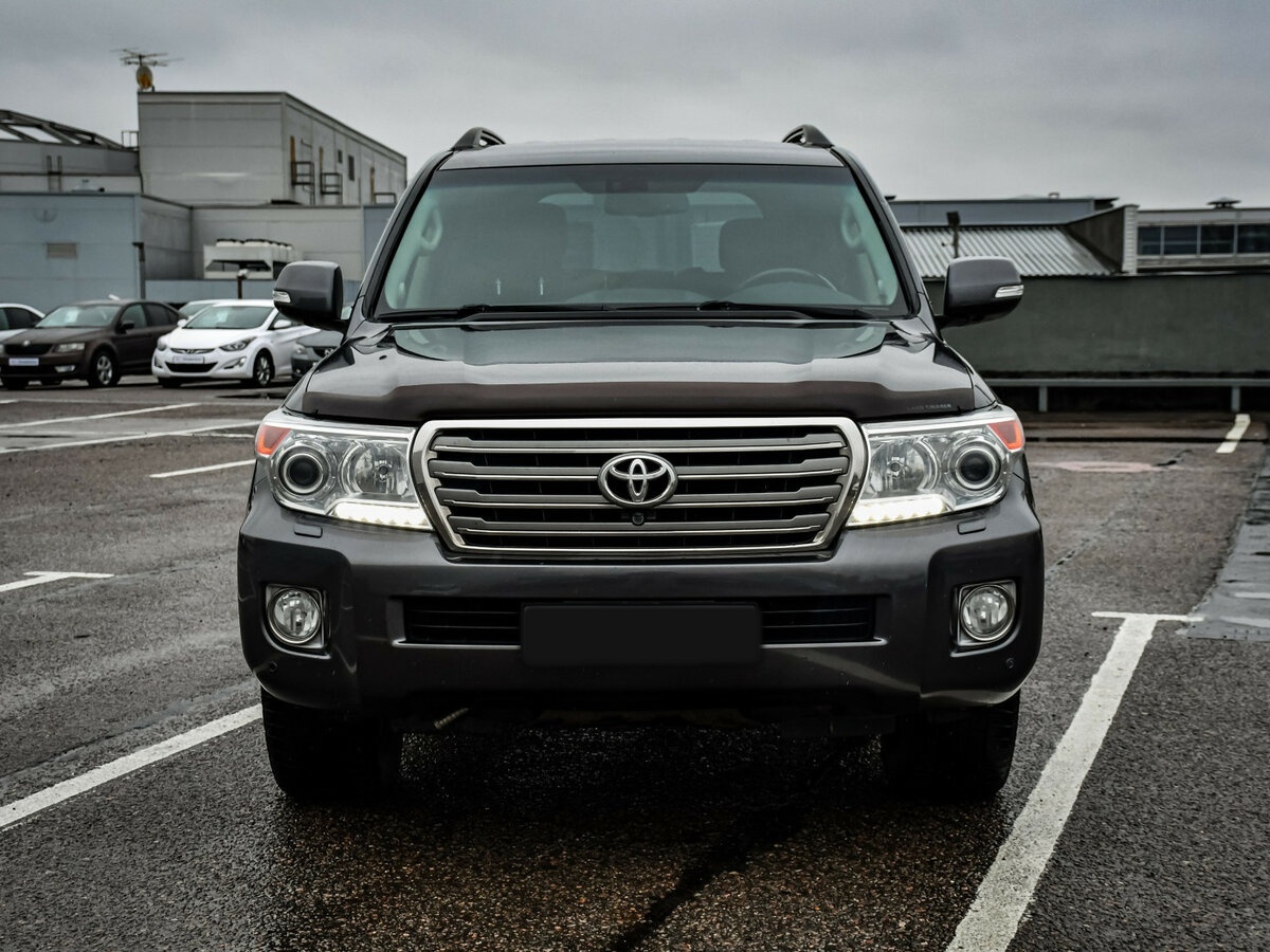 Купить Toyota Land Cruiser 200 Series Рестайлинг 1, 2012, 259 212 км, фото №2