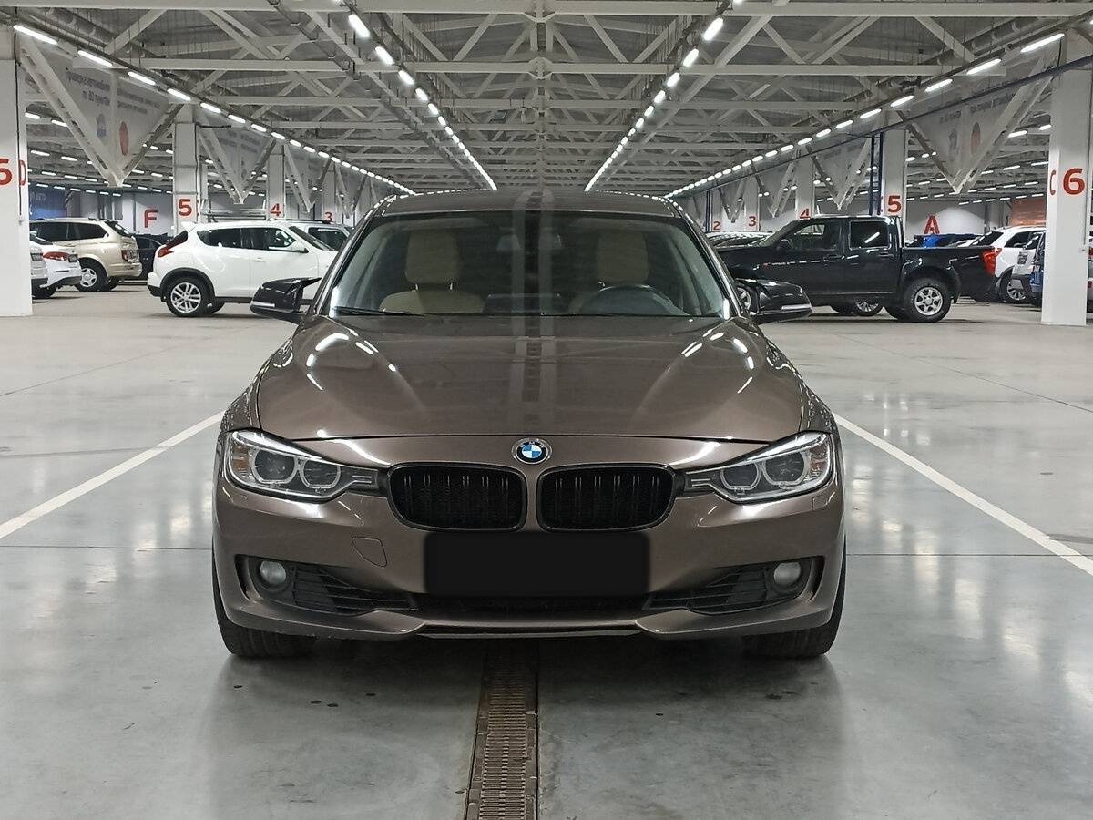 Купить BMW 3 серии 320i, 2013, 225 002 км, фото №2