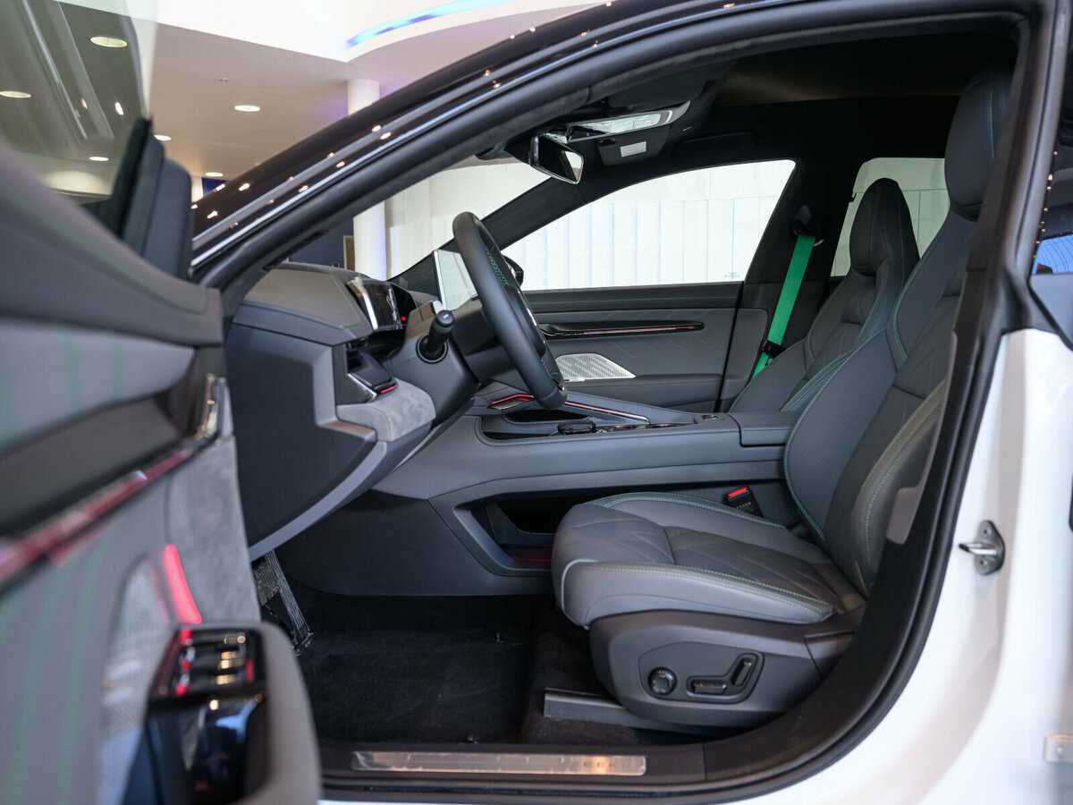 Купить Zeekr 001 100 kWh, 2023, 5 км, фото №11