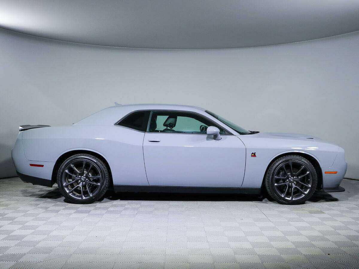 Купить Dodge Challenger R__T, 2021, 9 975 км, фото №4