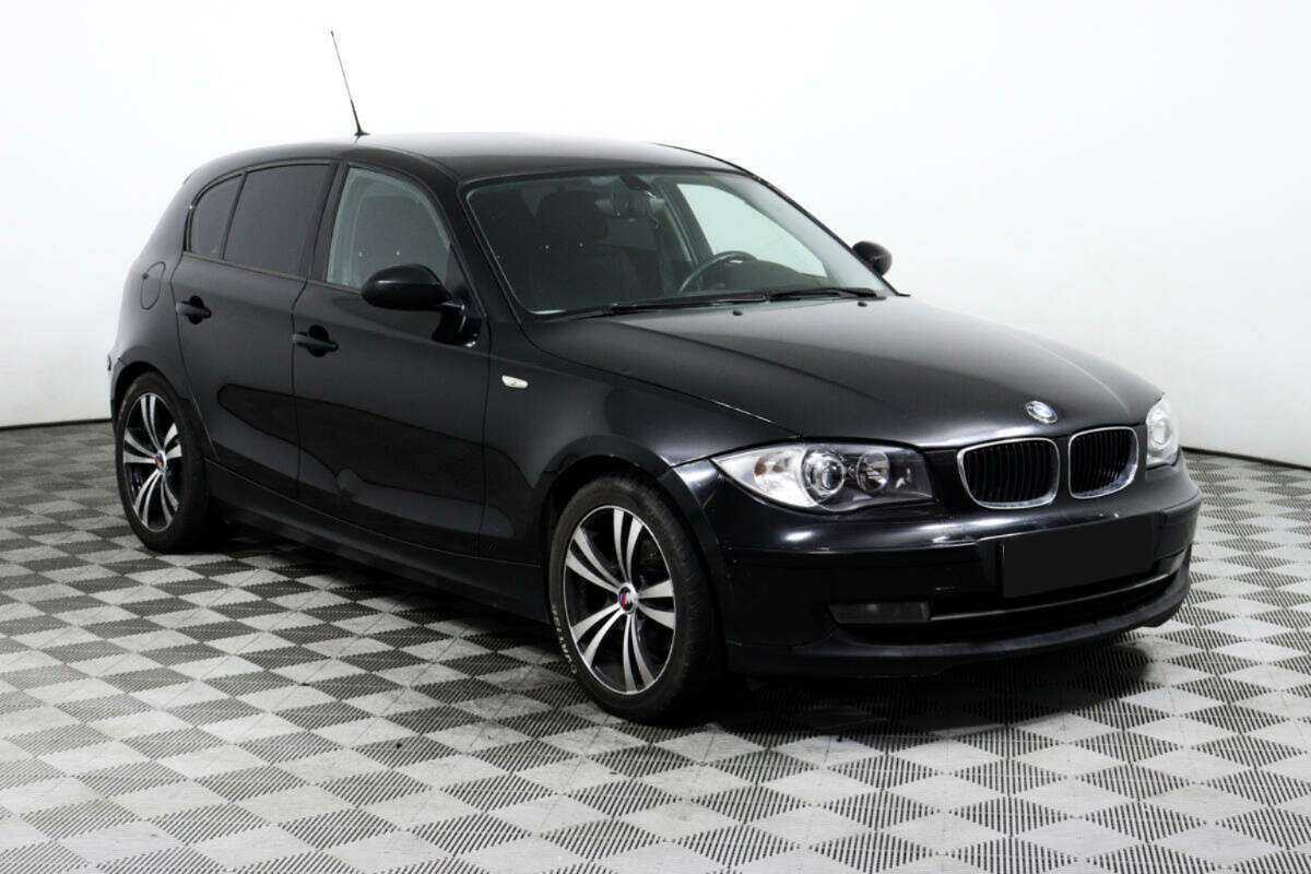 Купить BMW 1 серии 120i, 2009, 167 366 км, фото №3