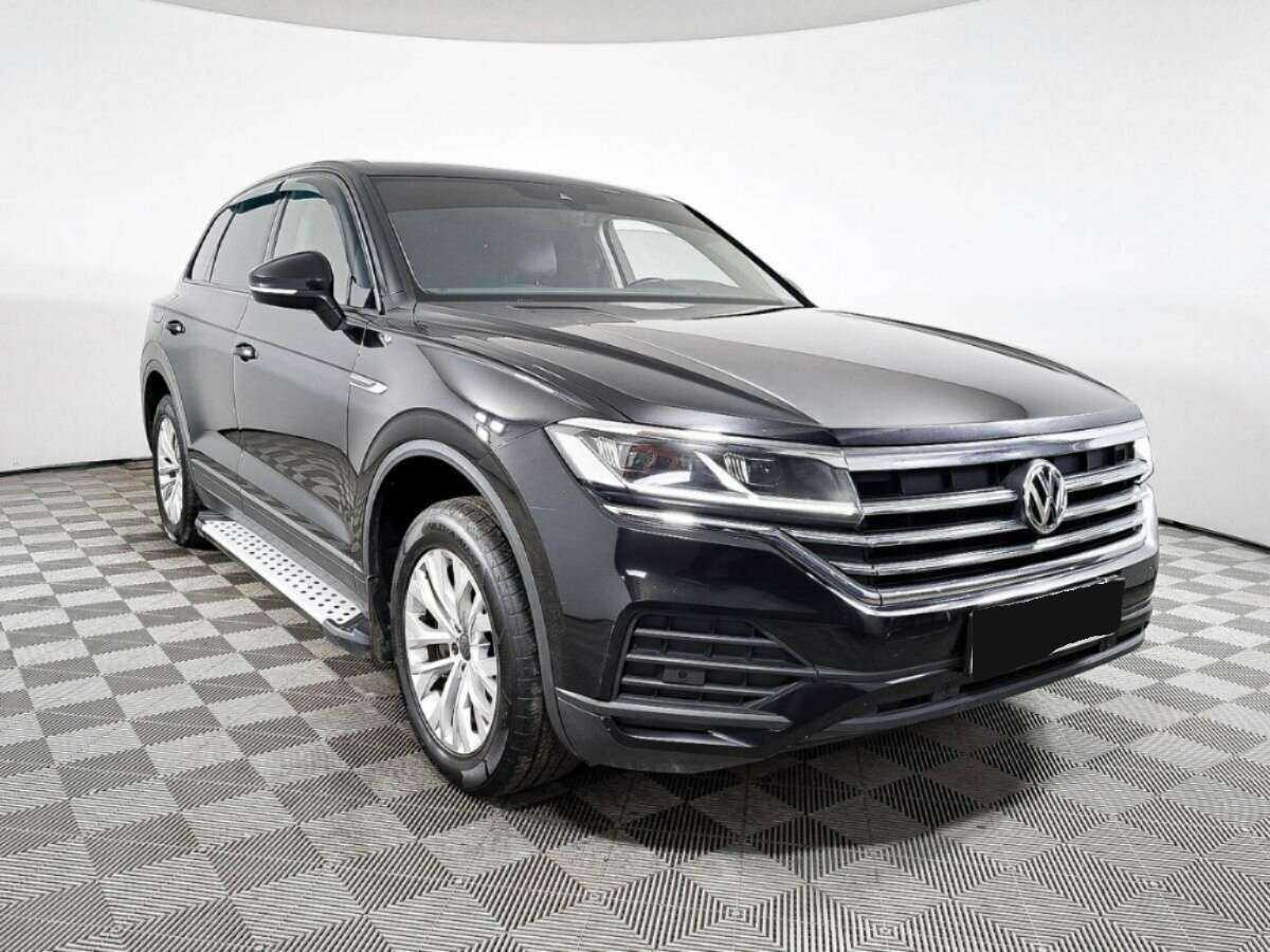 Купить Volkswagen Touareg, 2018, 185 018 км, фото №3