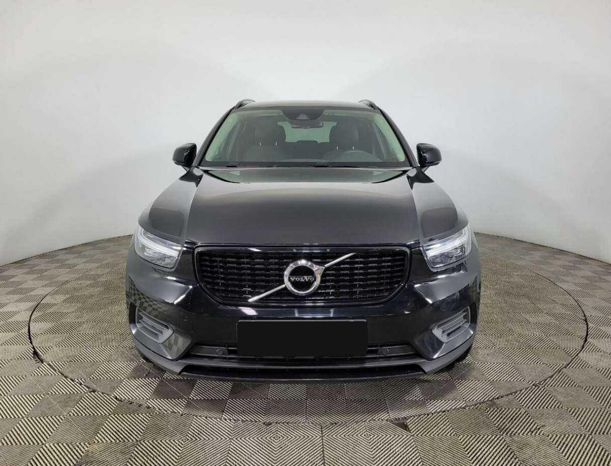 Купить Volvo XC40, 2018, 102 993 км, фото №2