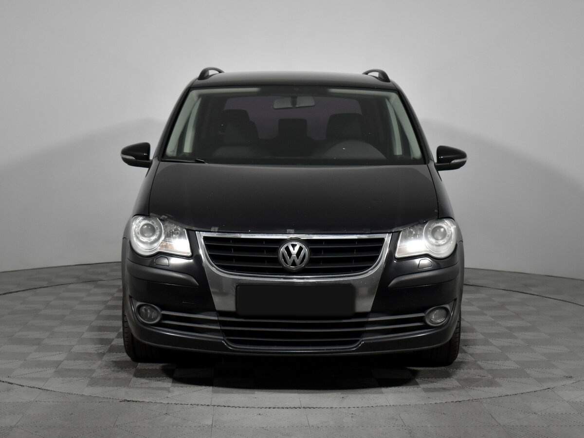 Купить Volkswagen Touran, 2010, 215 585 км, фото №2