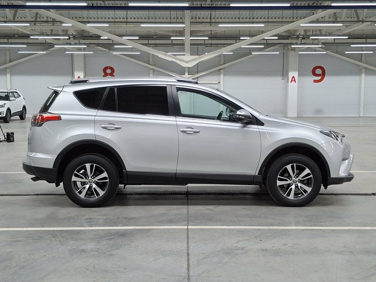 Купить Toyota RAV4 IV (XA40) Рестайлинг, 2019, 114 654 км, фото №4