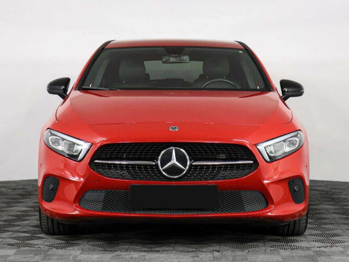 Купить Mercedes-Benz A-Класс 200, 2018, 44 273 км, фото №2