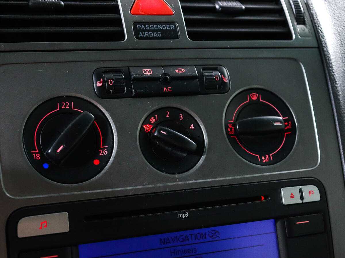 Купить Volkswagen Touran, 2008, 218 624 км, фото №15