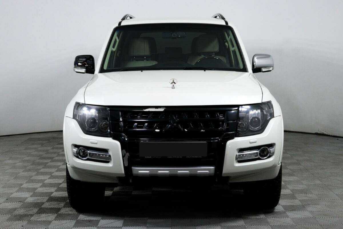 Купить Mitsubishi Pajero, 2019, 10 957 км, фото №2