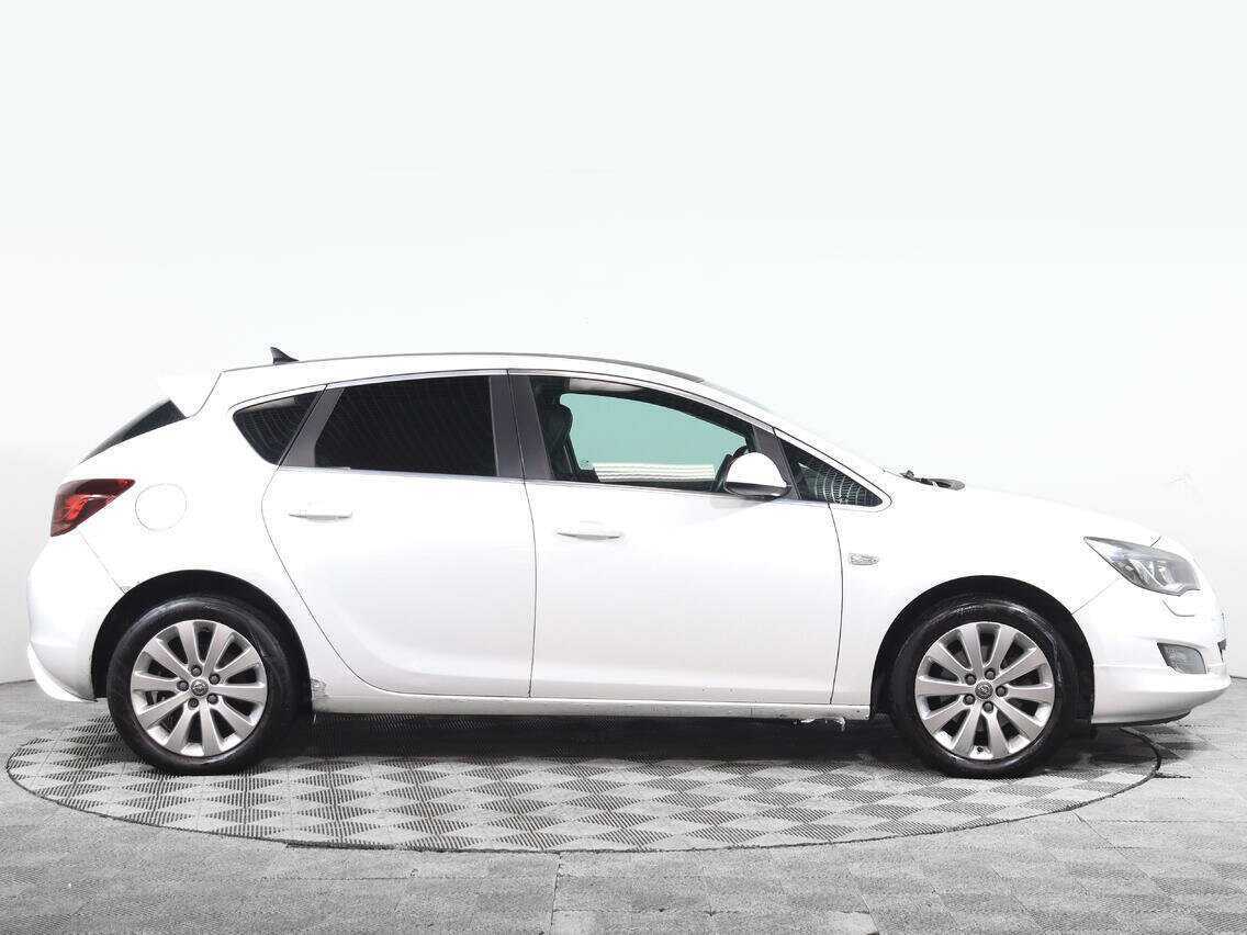 Купить Opel Astra, 2011, 195 003 км, фото №3