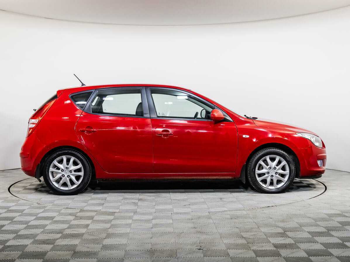 Купить Hyundai i30, 2009, 145 656 км, фото №3