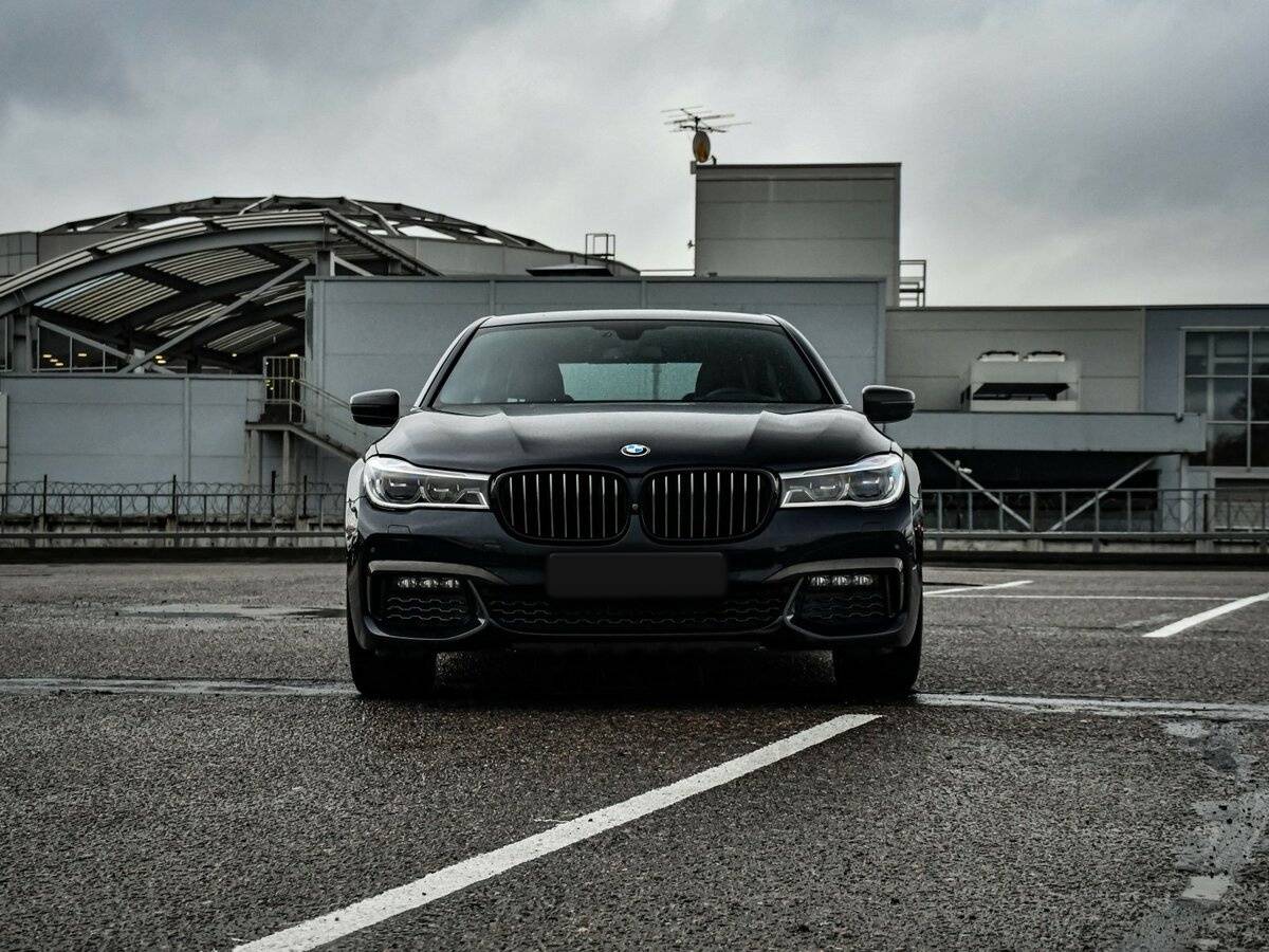 Купить BMW 7 серии 740d xDrive VI (G11/G12), 2018, 107 320 км, фото №2