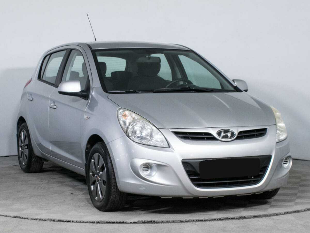 Купить Hyundai i20, 2010, 248 668 км, фото №3