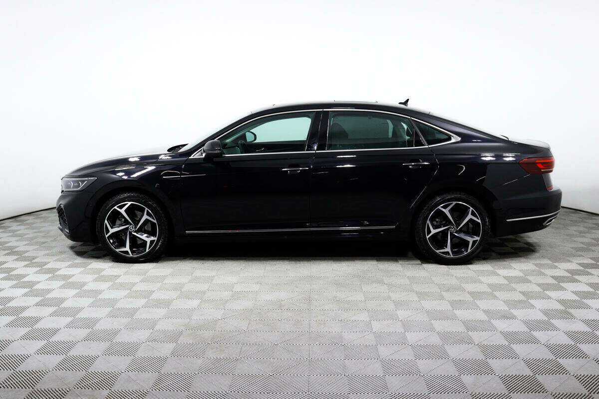 Купить Volkswagen Passat (North America and China), 2023, 8 628 км, фото №8