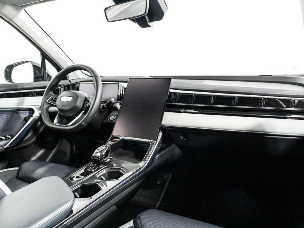 Купить Geely Atlas, 2023, 21 500 км, фото №9