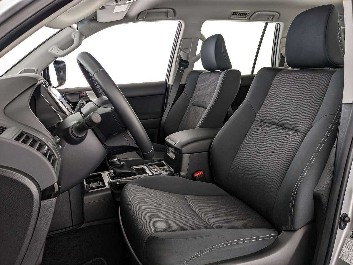 Купить Toyota Land Cruiser Prado, 2022, 2 854 км, фото №15