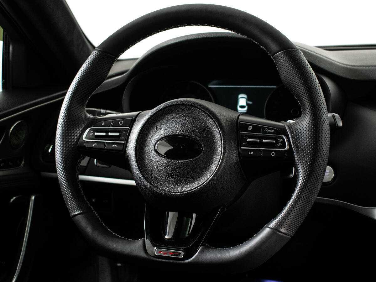 Купить Kia Stinger, 2018, 169 861 км, фото №14
