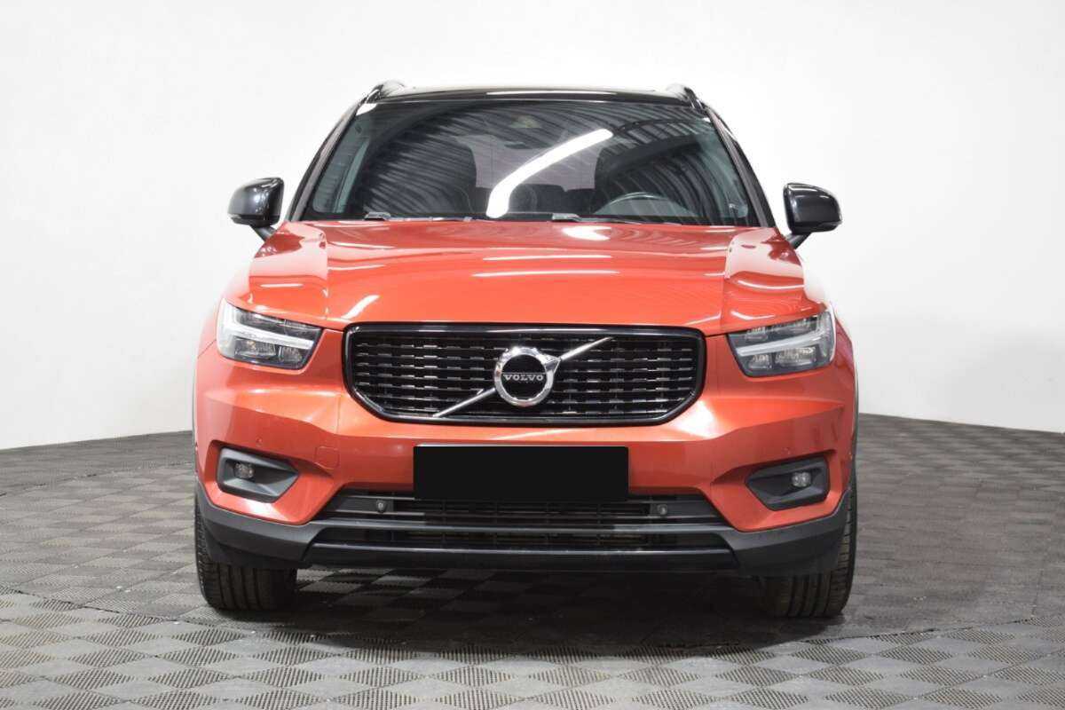 Купить Volvo XC40, 2019, 83 876 км, фото №2