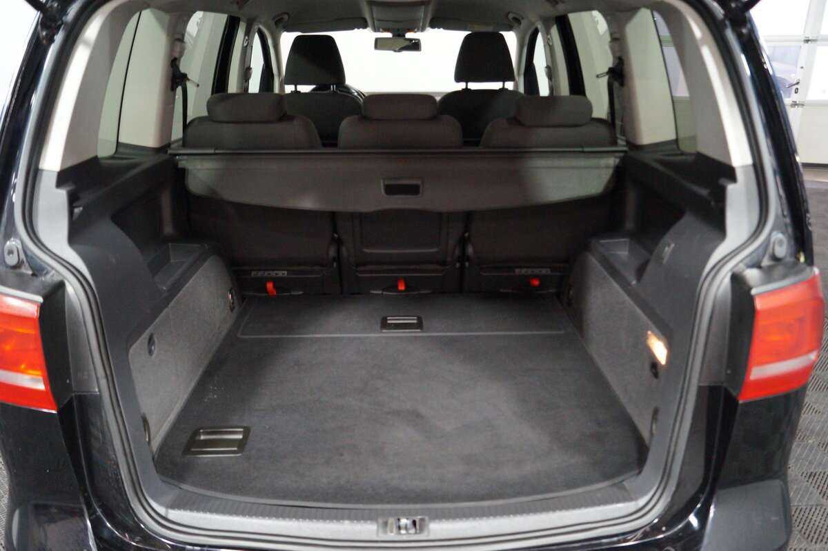 Купить Volkswagen Touran, 2012, 172 000 км, фото №7