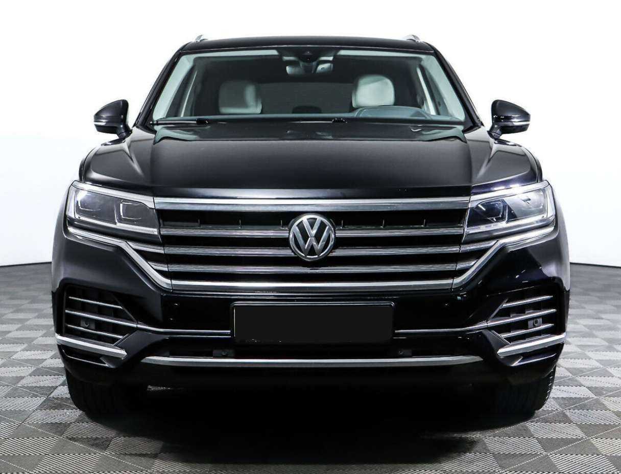Купить Volkswagen Touareg, 2020, 229 000 км, фото №2