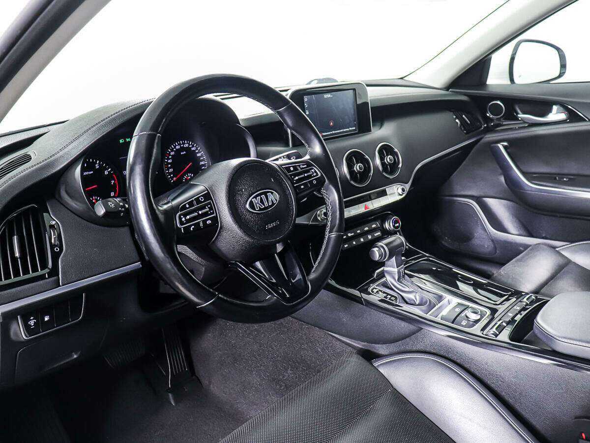 Купить Kia Stinger, 2019, 113 000 км, фото №12