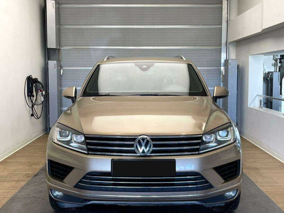Купить Volkswagen Touareg, 2015, 166 892 км, фото №2