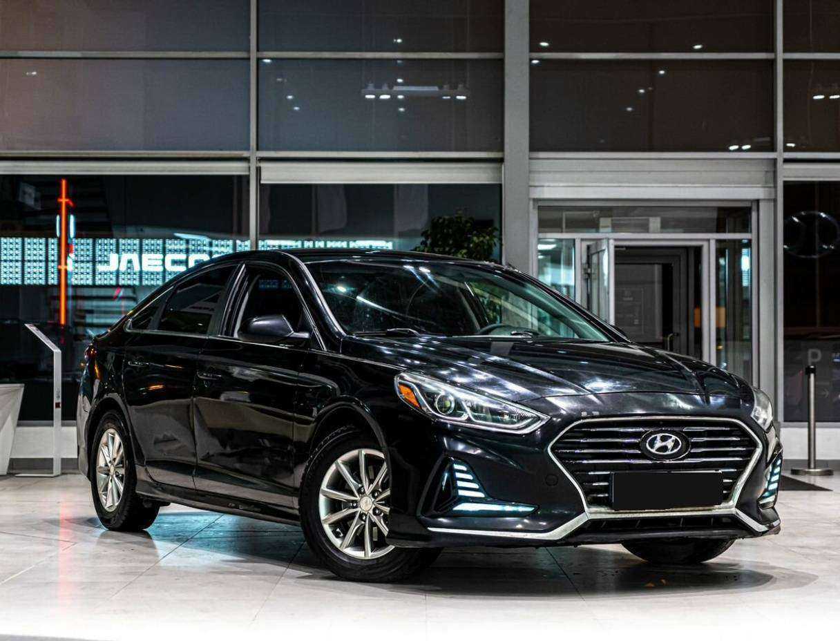 Купить Hyundai Sonata, 2018, 120 000 км, фото №2