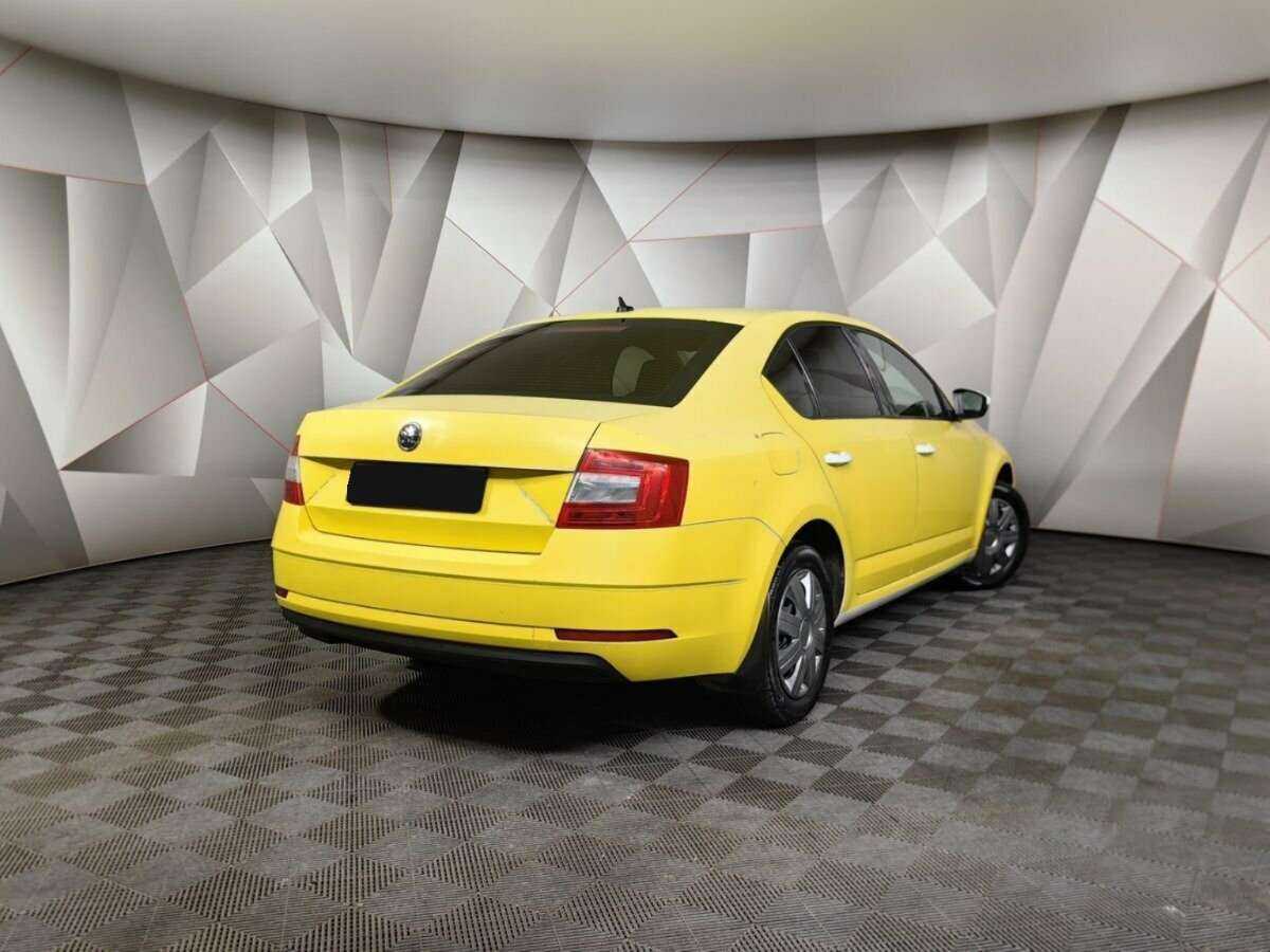 Купить Skoda Octavia, 2019, 247 658 км, фото №2