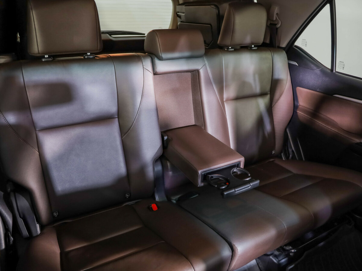 Купить Toyota Fortuner II, 2017, 126 805 км, фото №32