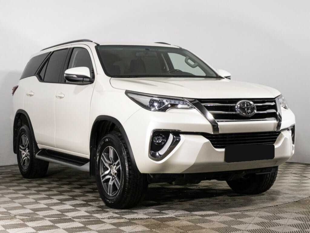Купить Toyota Fortuner, 2019, 69 233 км, фото №3