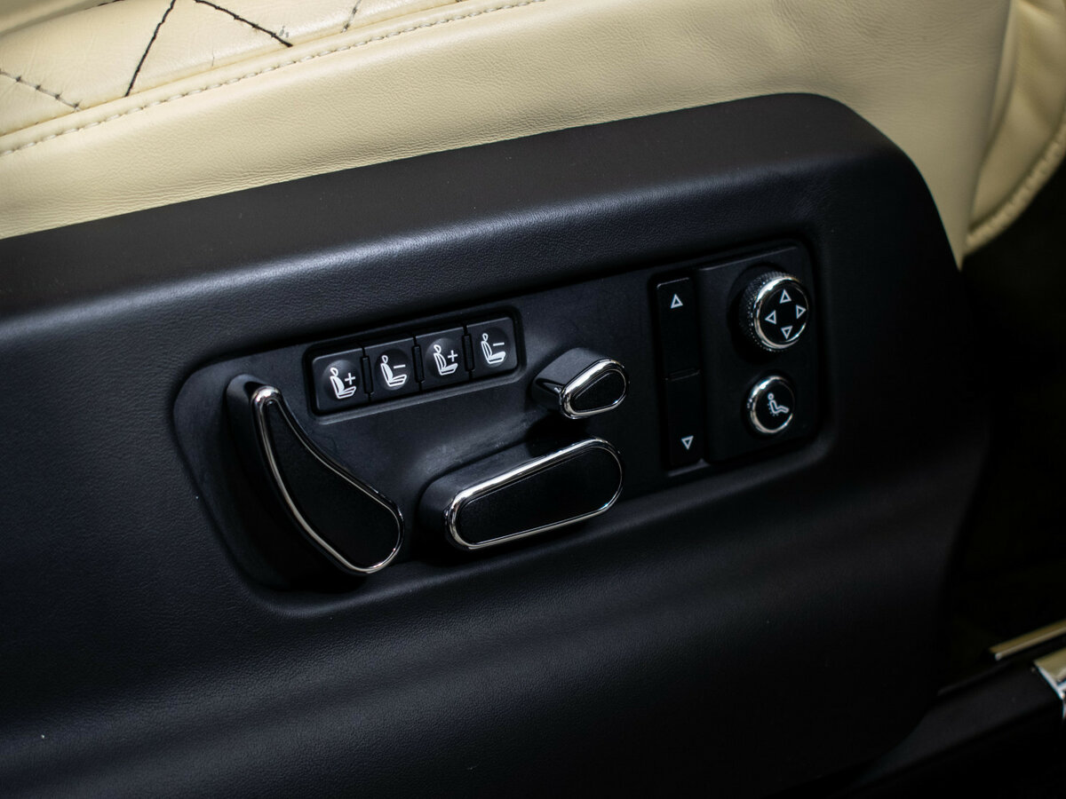 Купить Bentley Bentayga I, 2016, 99 901 км, фото №21