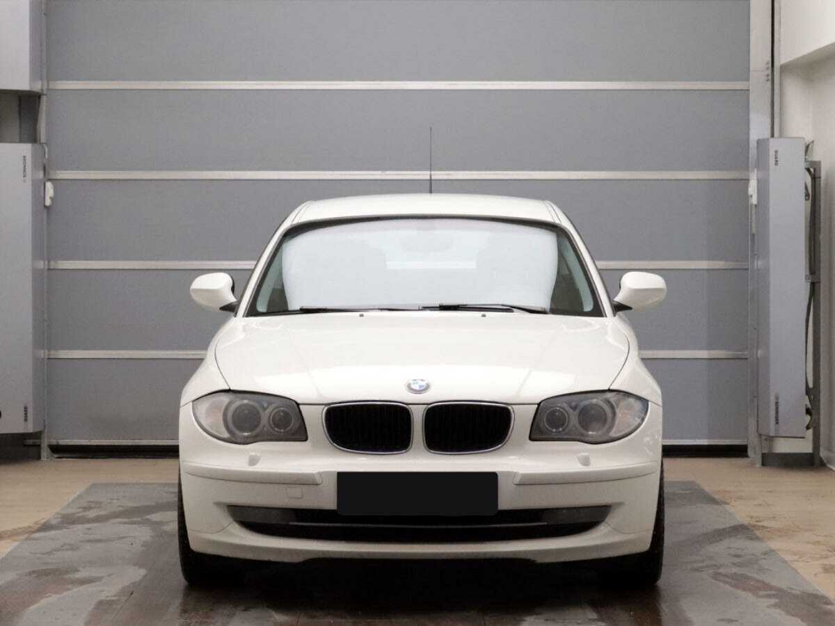 Купить BMW 1 серии 116i, 2011, 184 290 км, фото №2