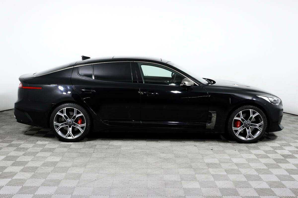 Купить Kia Stinger, 2018, 148 300 км, фото №4