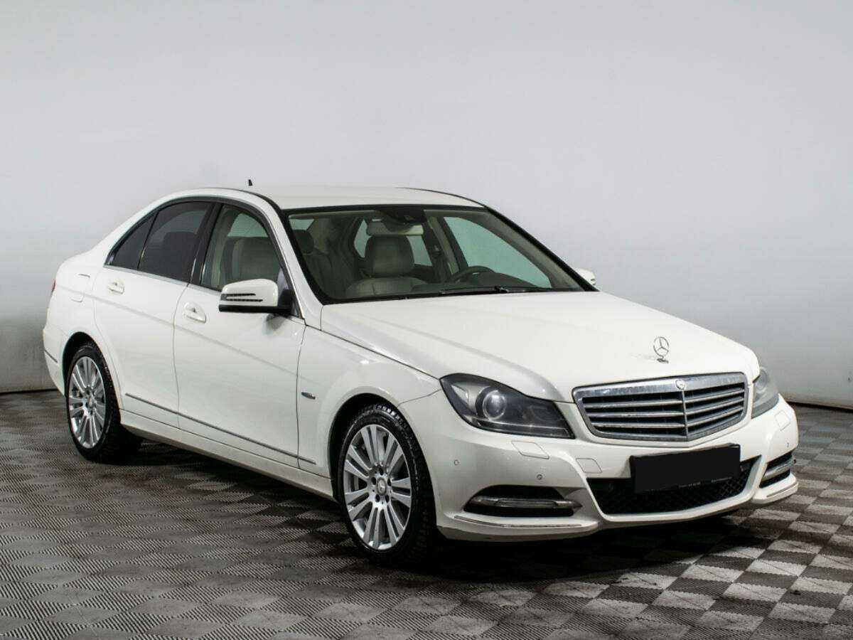 Купить Mercedes-Benz C-Класс 300, 2011, 198 377 км, фото №3
