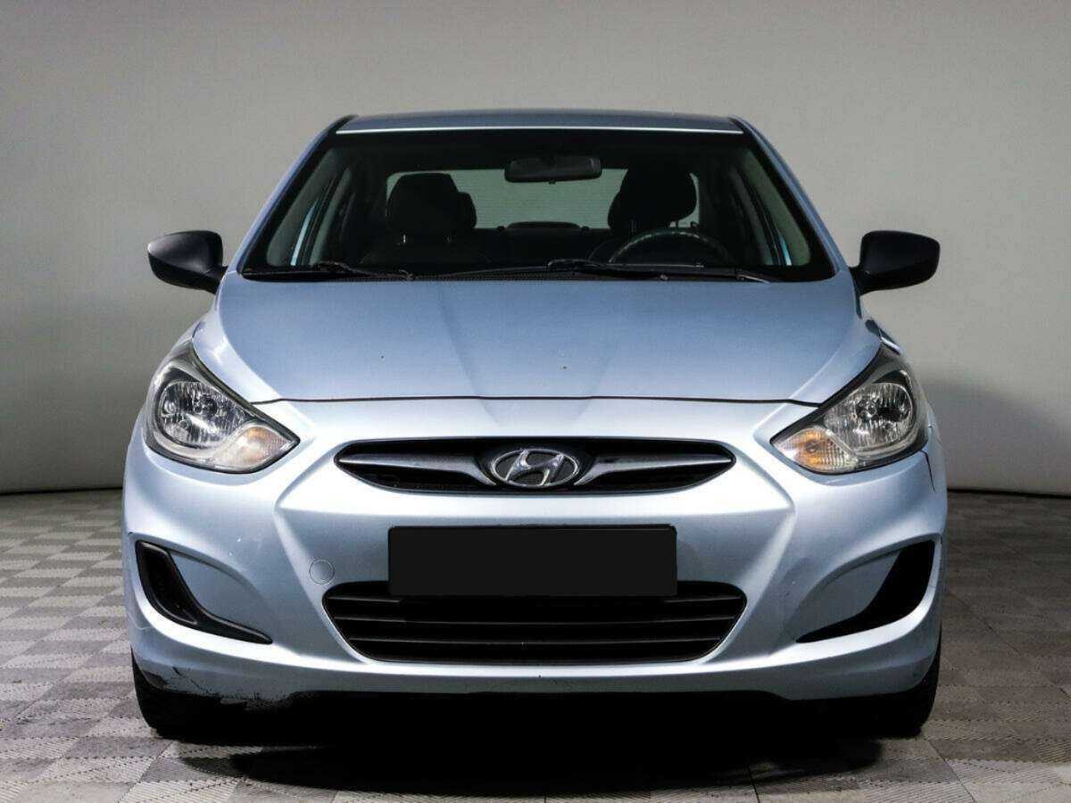 Купить Hyundai Solaris, 2011, 115 000 км, фото №2