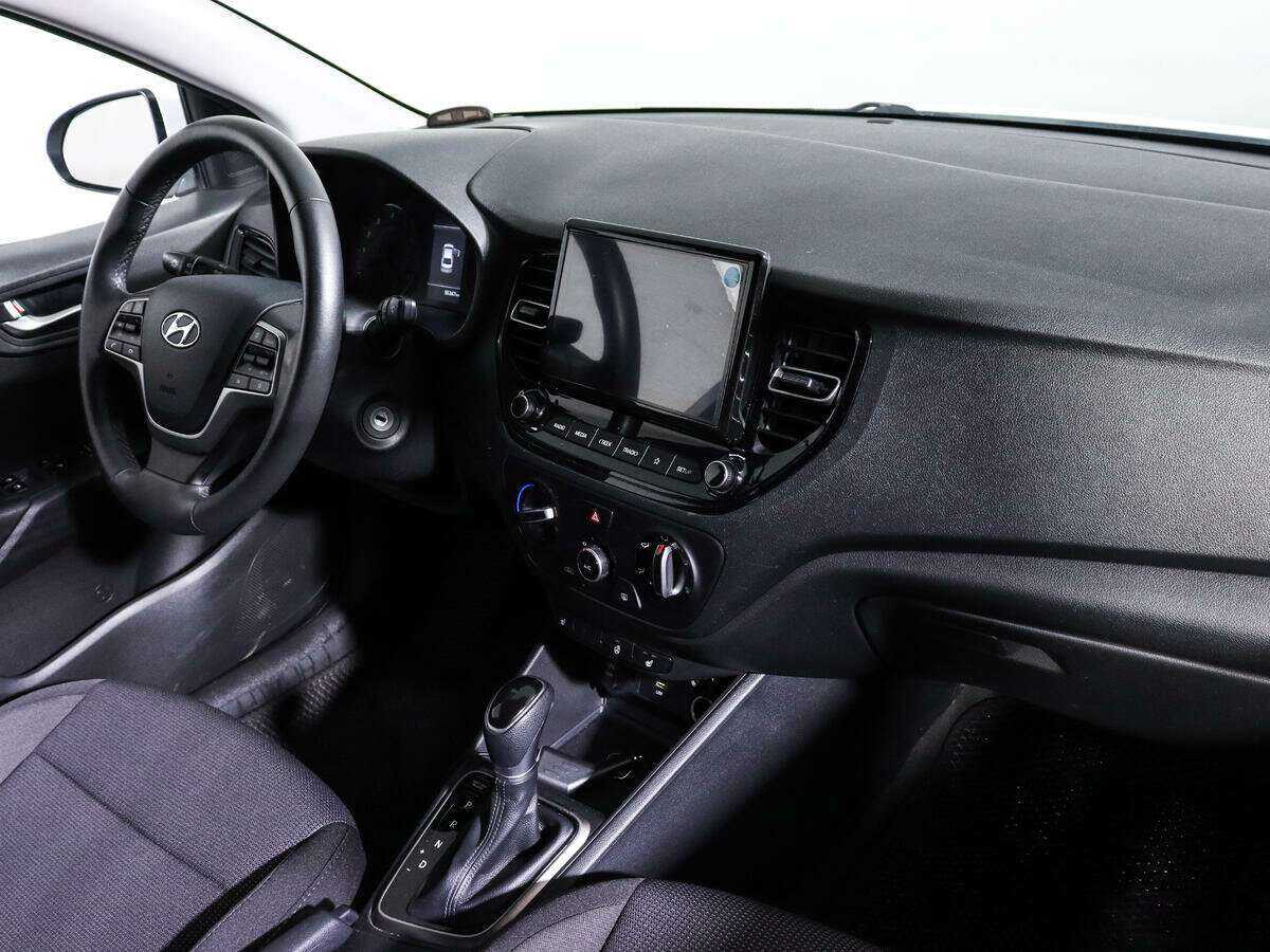 Купить Hyundai Solaris, 2020, 55 366 км, фото №8