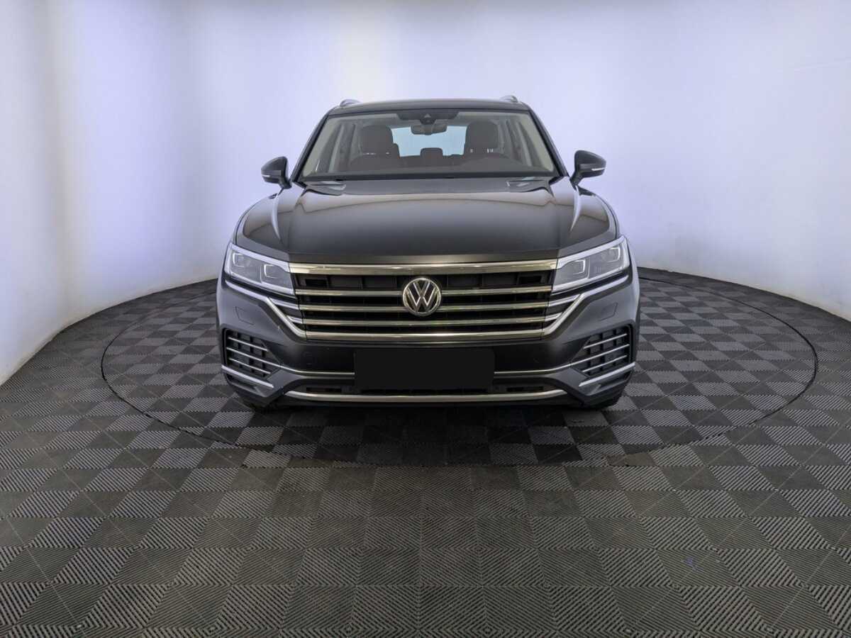 Купить Volkswagen Touareg, 2020, 117 000 км, фото №2
