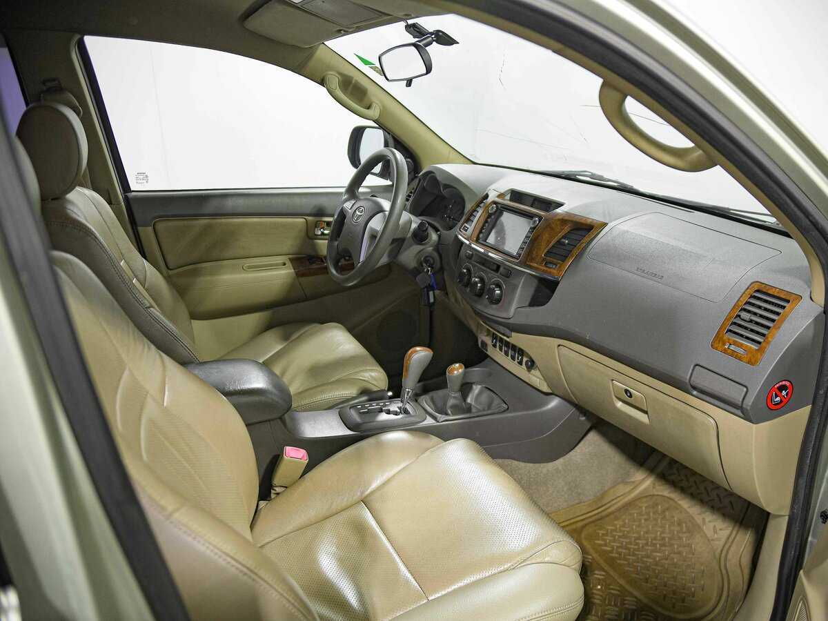 Купить Toyota Fortuner, 2012, 146 500 км, фото №15