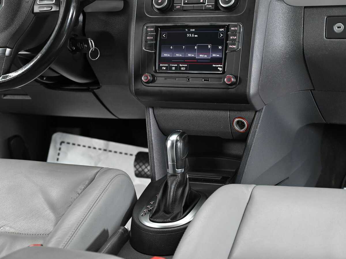 Купить Volkswagen Touran, 2012, 158 000 км, фото №9