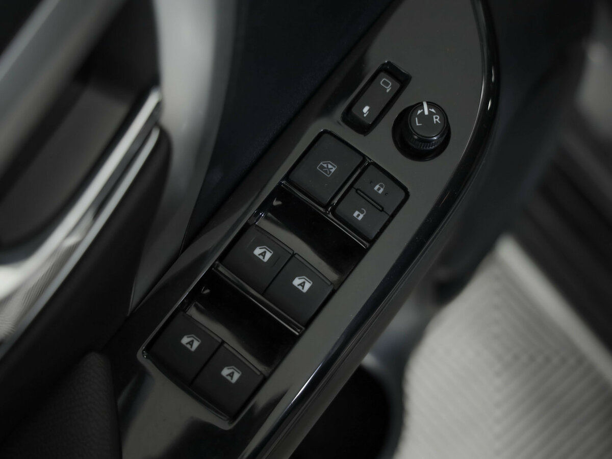 Купить Toyota Fortuner II, 2017, 126 805 км, фото №26