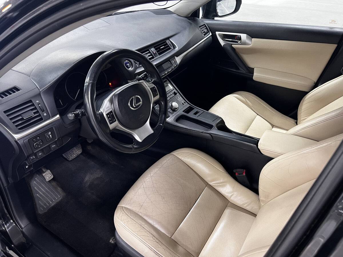 Купить Lexus CT 200h, 2011, 223 630 км, фото №16