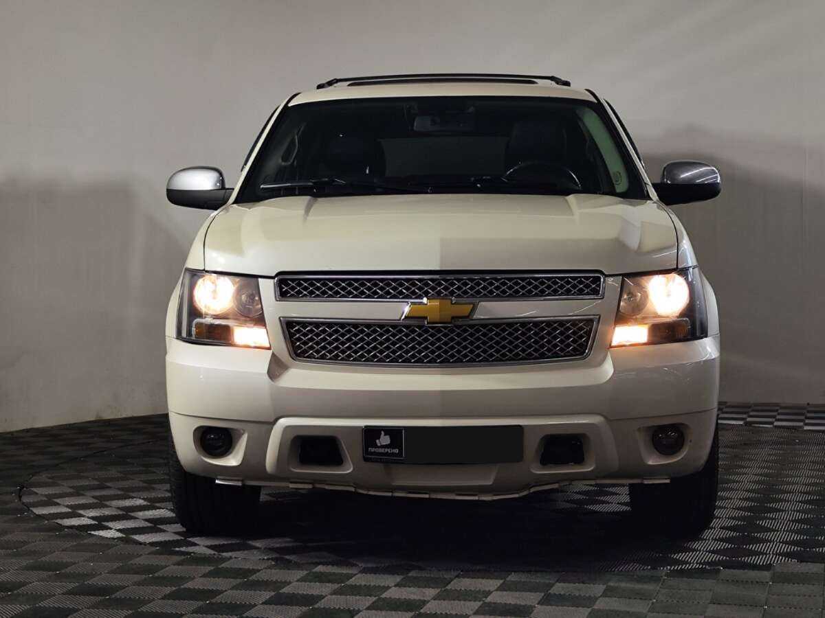 Купить Chevrolet Tahoe 6AT, 2012, 260 000 км, фото №2