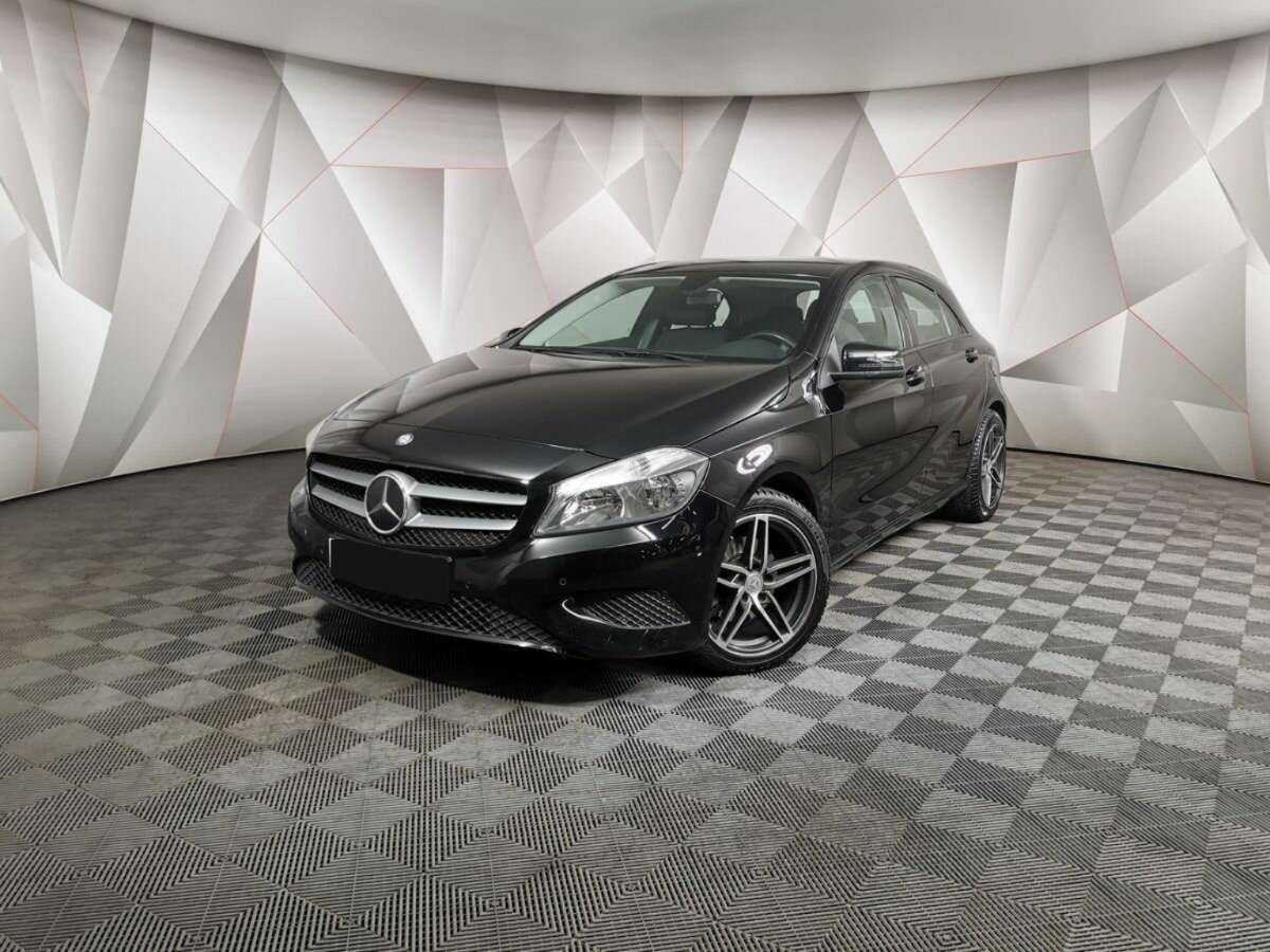 Купить Mercedes-Benz A-Класс 180, 2014, 70 496 км, фото №1