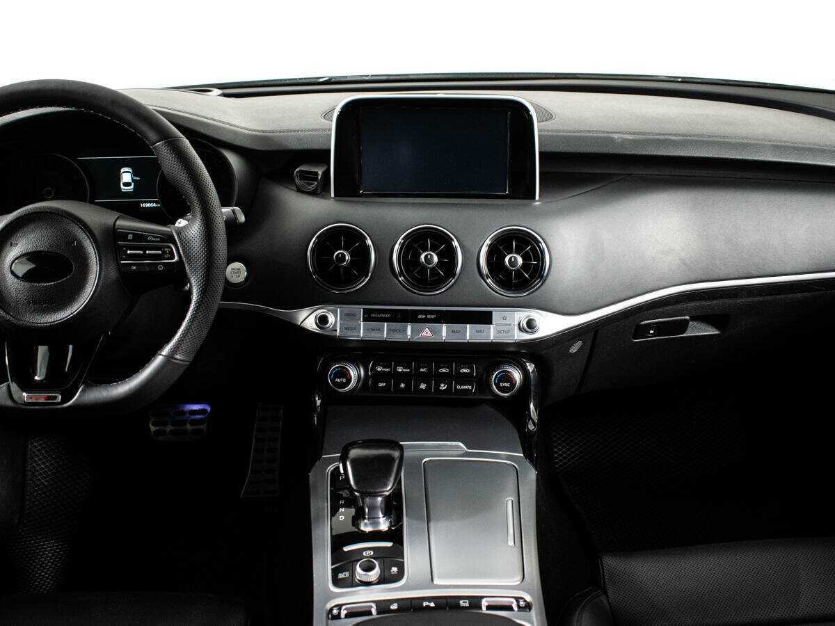 Купить Kia Stinger, 2018, 169 861 км, фото №11
