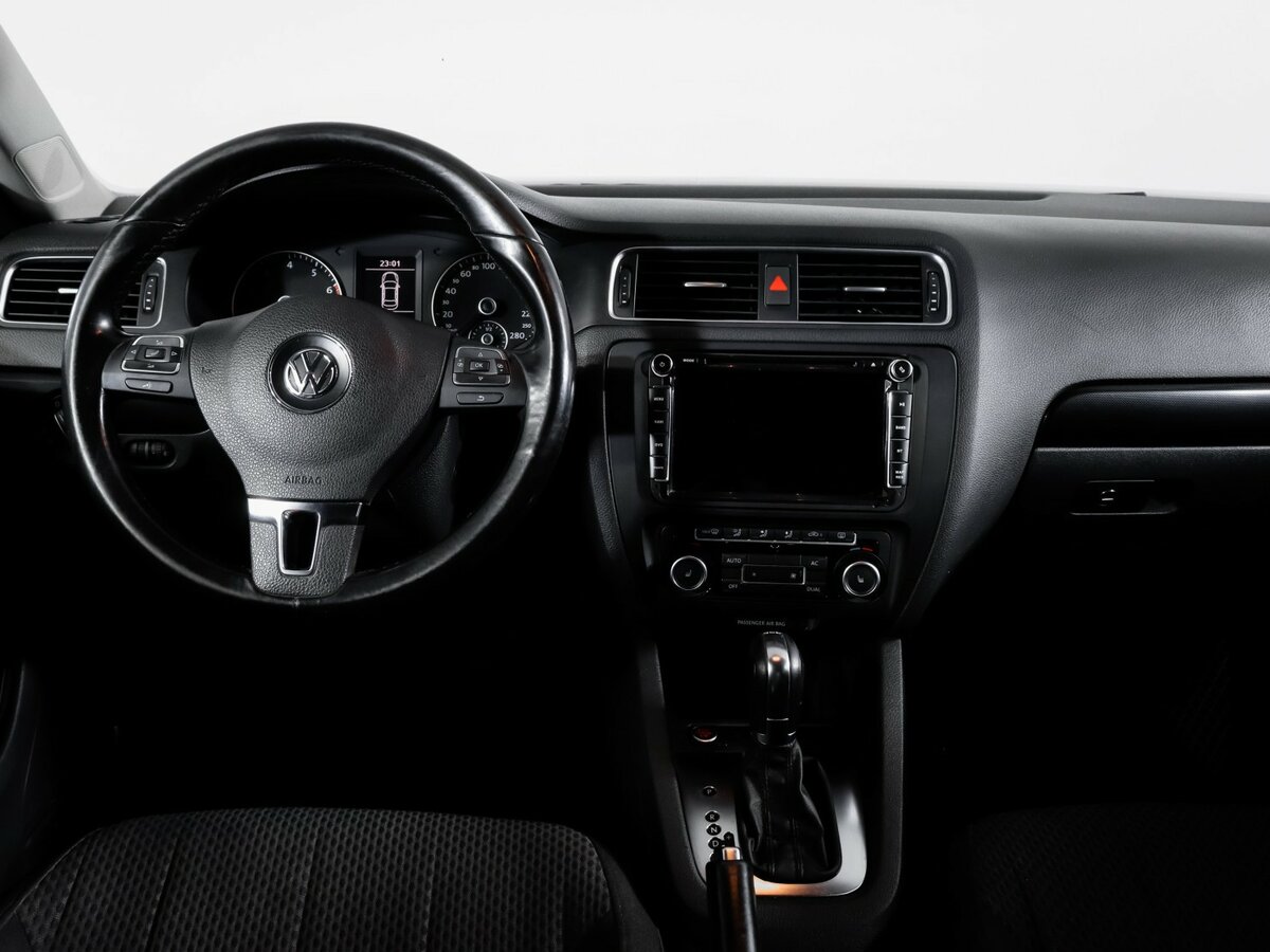 Купить Volkswagen Jetta VI, 2011, 139 853 км, фото №9