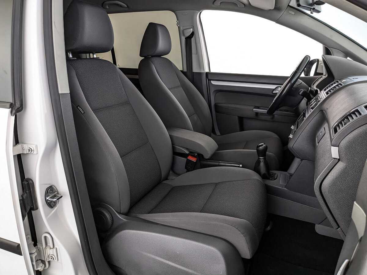 Купить Volkswagen Touran, 2012, 107 990 км, фото №20