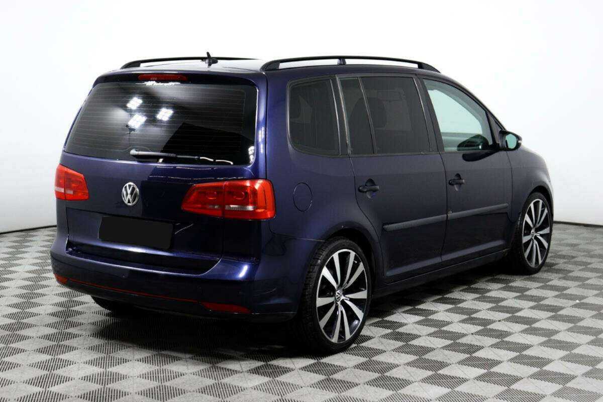 Купить Volkswagen Touran, 2012, 326 100 км, фото №5